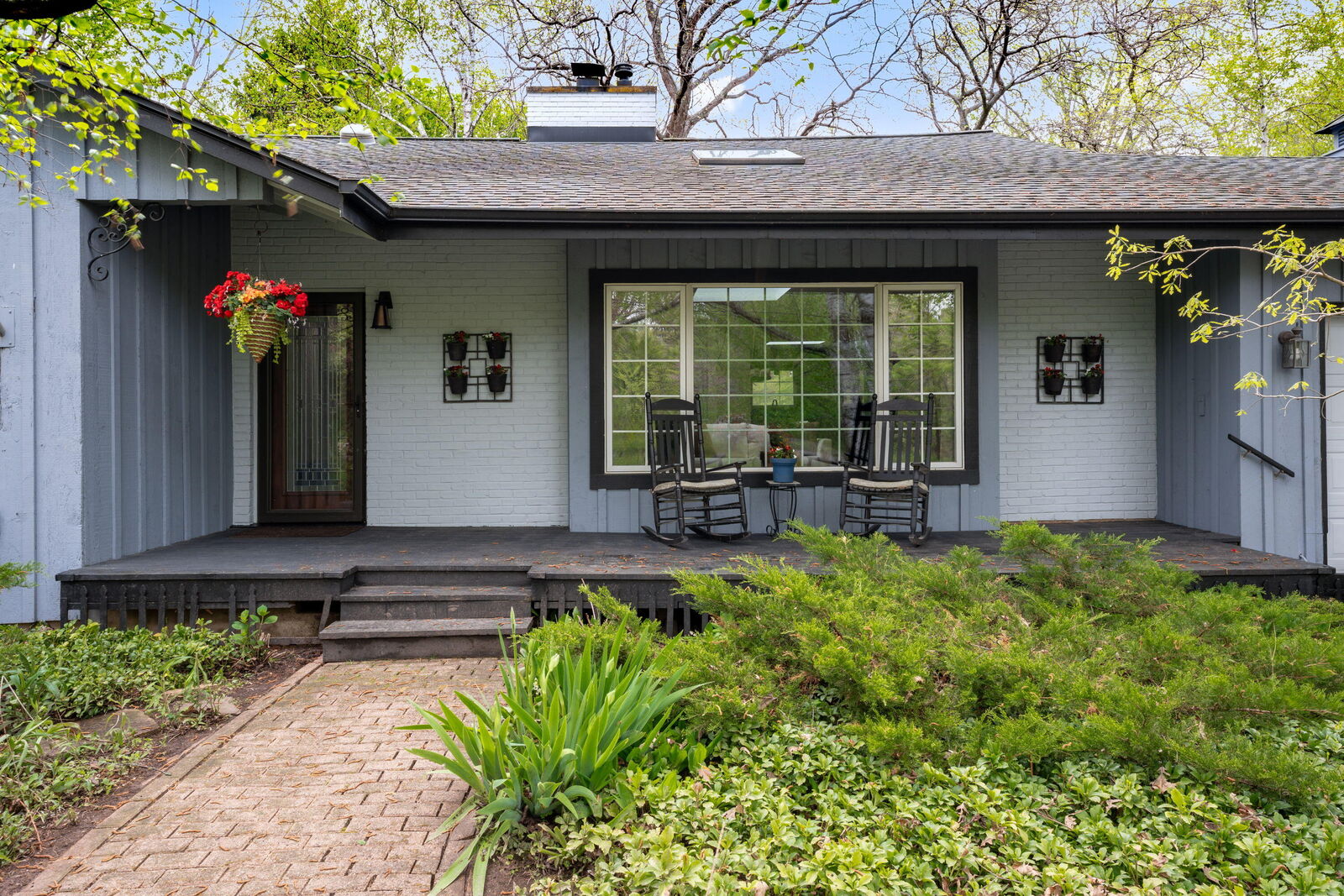 Property Photo:  11016 N Lakeside Rd  WI 53092 
