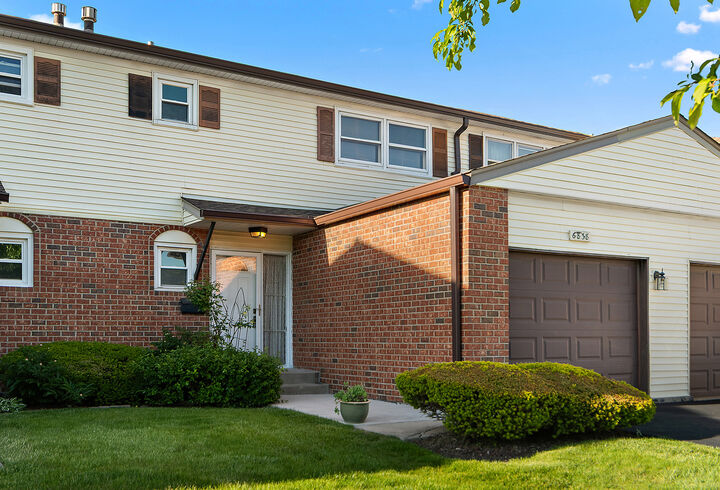 Property Photo:  6838 Winston Drive  IL 60477 
