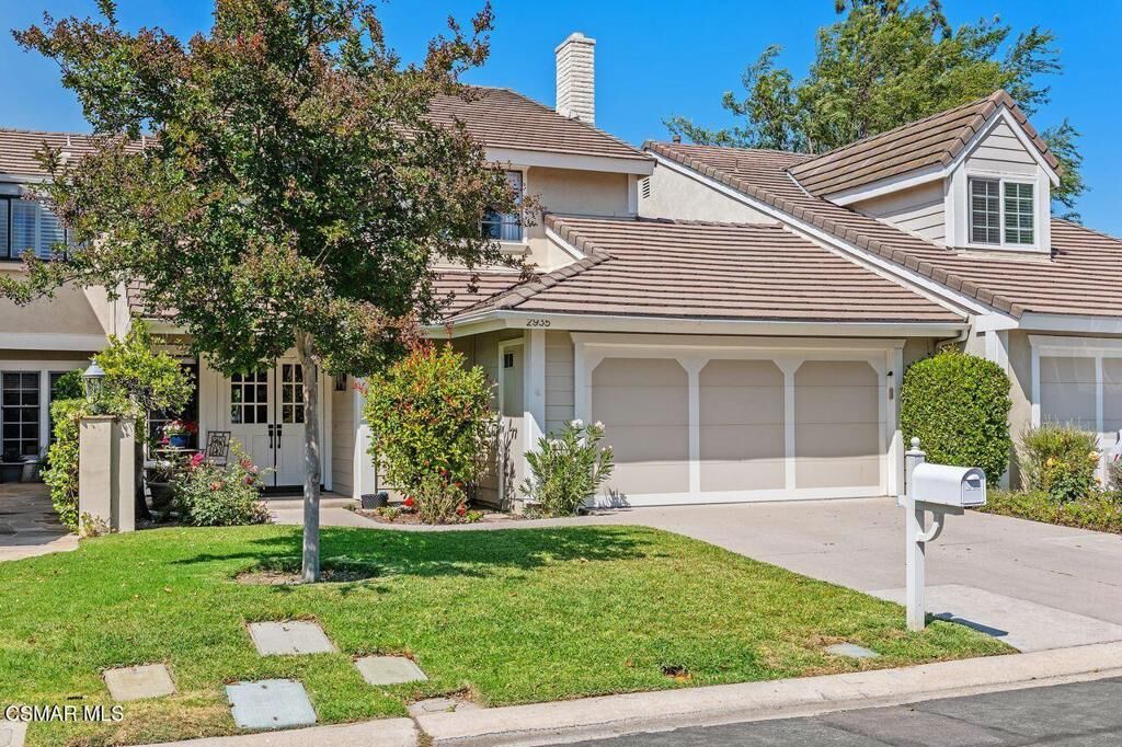 Property Photo: 2935 Shadow Brook Lane CA 91361