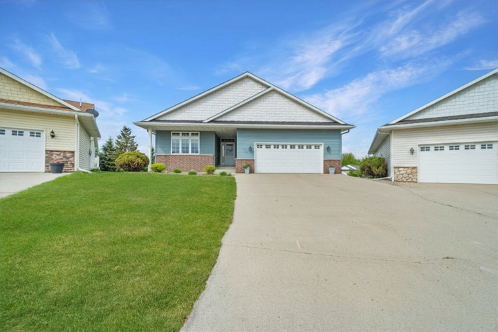 Property Photo: 302 Ashley Court MN 56308