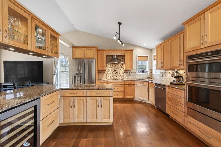 Property Photo: 392 Pendryn Hill Curve MN 55125