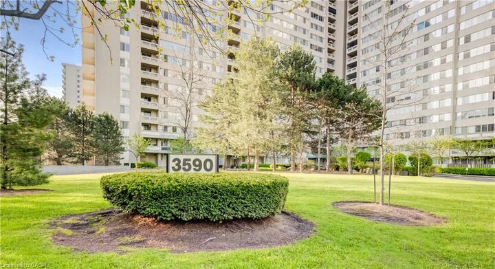 Property Photo:  3590 Kaneff Crescent 2013  ON L5A 3X3 