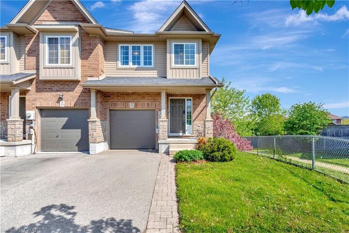 Property Photo:  935 Zeller Crescent  ON N2A 0C7 