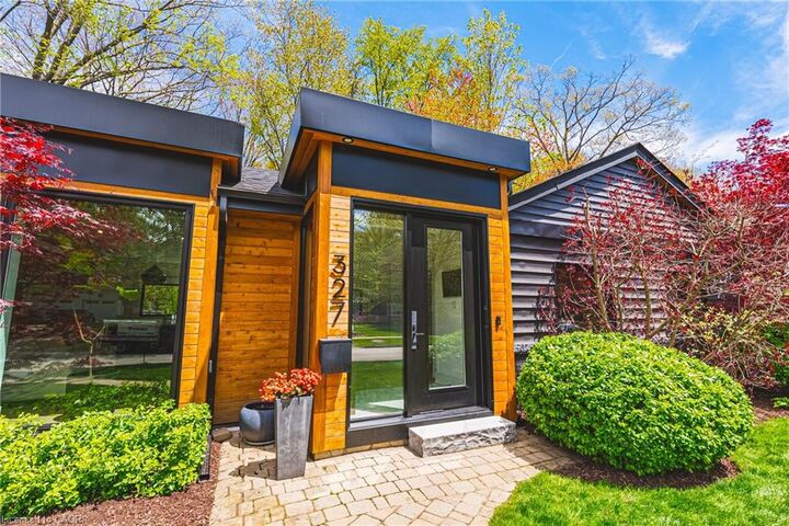 Property Photo:  327 Goodram Drive  ON L7L 2J9 