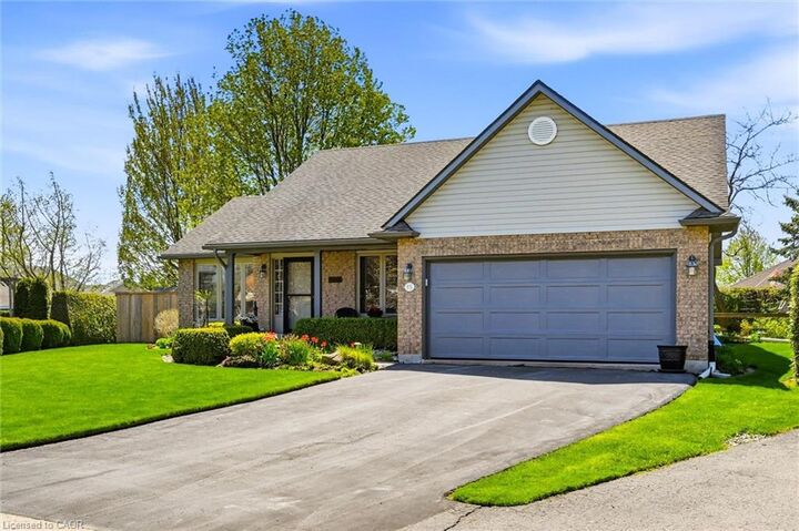 Property Photo: 15 Bayshore Court ON N0A 1N7