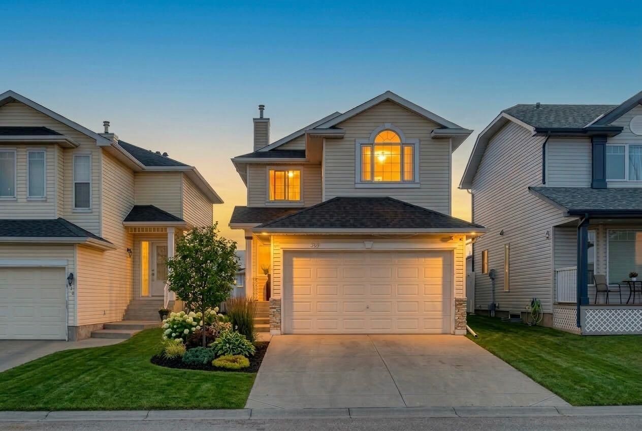 Property Photo:  232 San Fernando Place NE  AB T1Y 7J2 