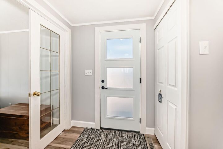 Property Photo:  124 Big Springs Drive SE  AB T4A 1J9 