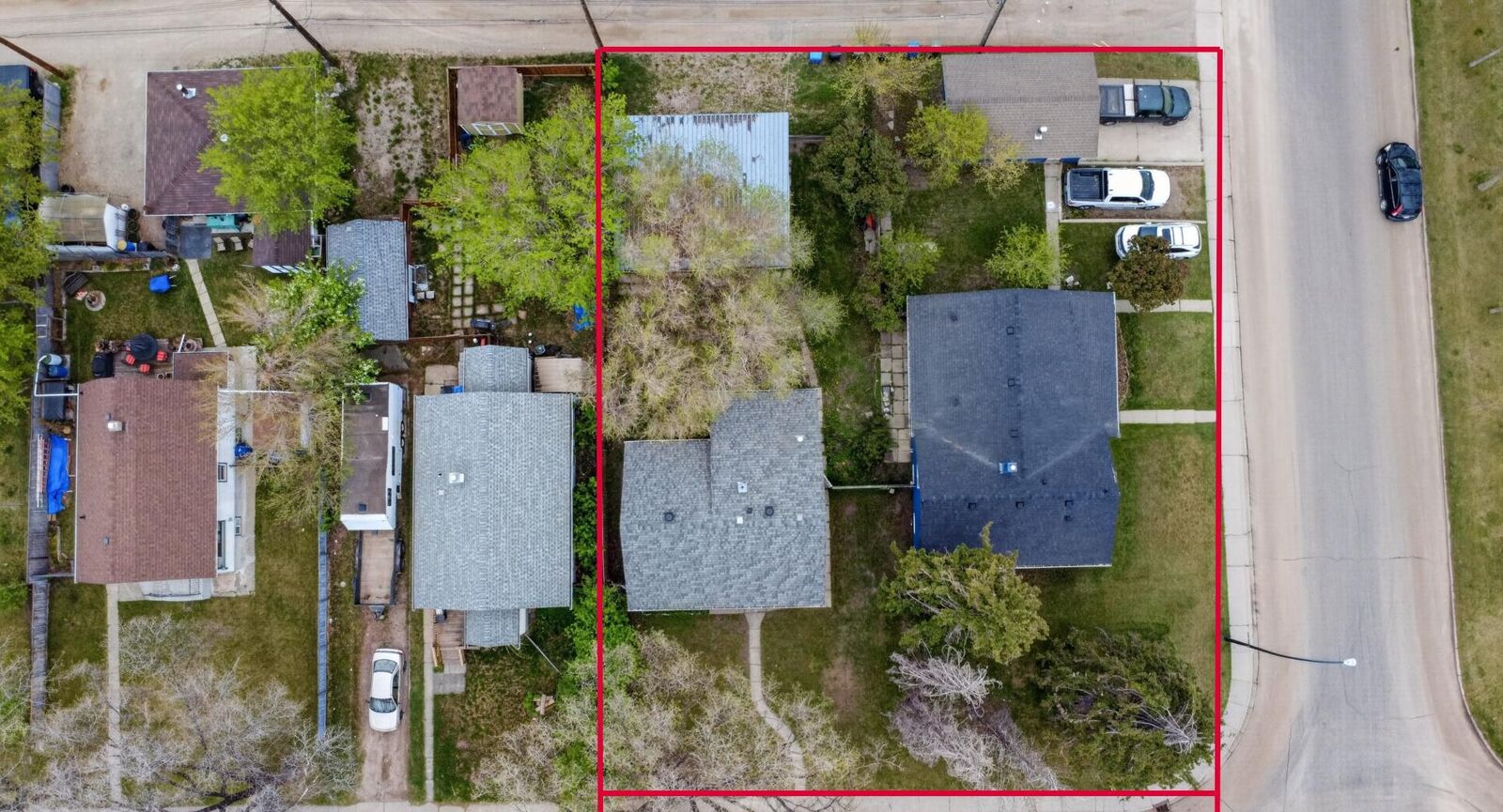 Property Photo:  2418 &Amp 2414 27 Street SE  AB T2B 0R2 