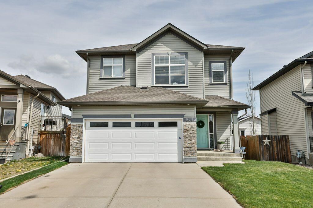 Property Photo:  573 Squamish Lane W  AB T1K 7Z9 