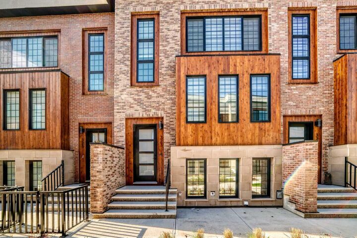 Photo de la propriété:  81 Greenbriar Place NW 323  AB T3B 6J1 