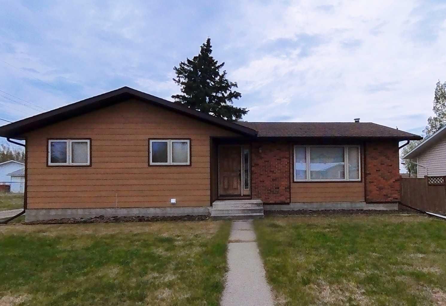 Property Photo: 5411 51 Avenue AB T4T 1E8