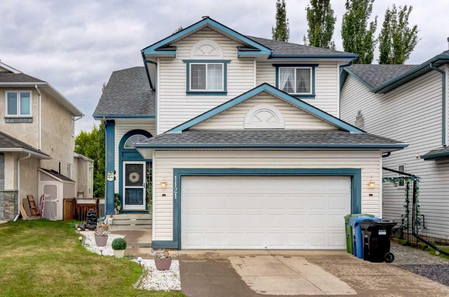 Property Photo:  1121 Sierra Morena Court SW  AB T3H 3N1 