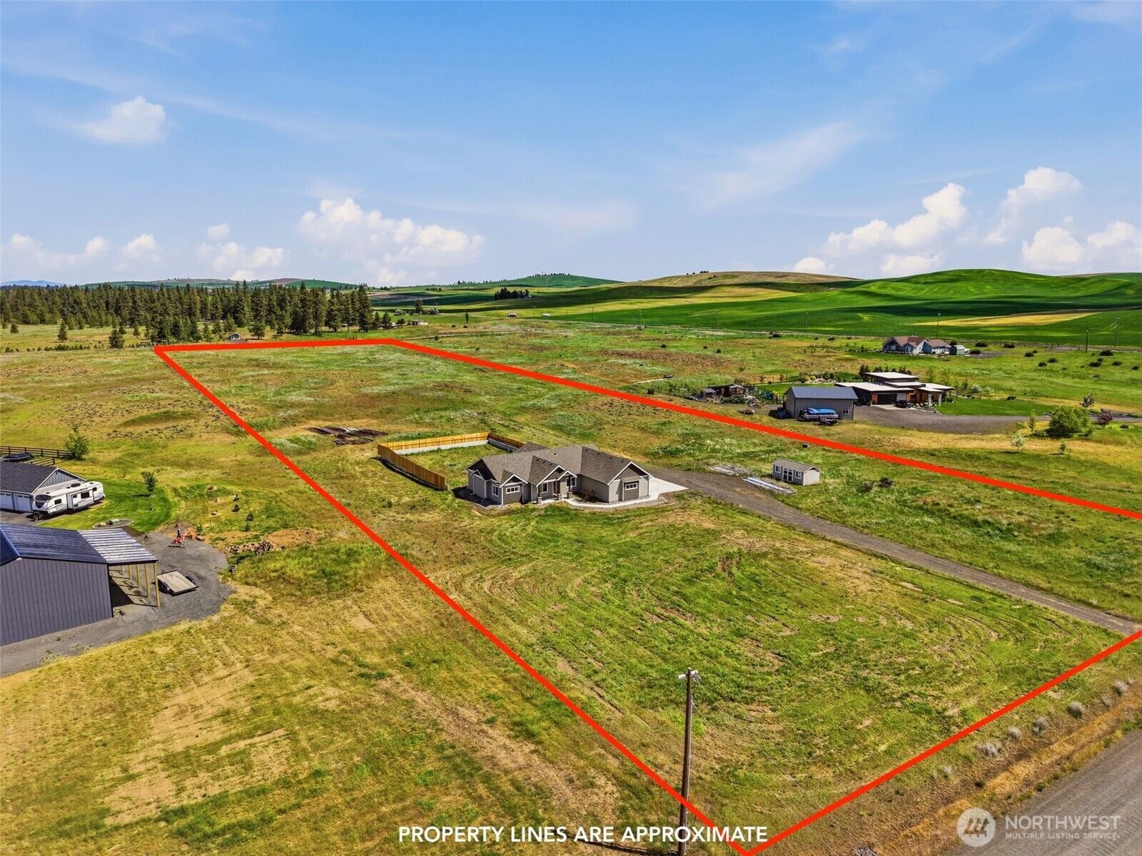 Property Photo: 16612 W Rolling Hills Estates Lane WA 99004