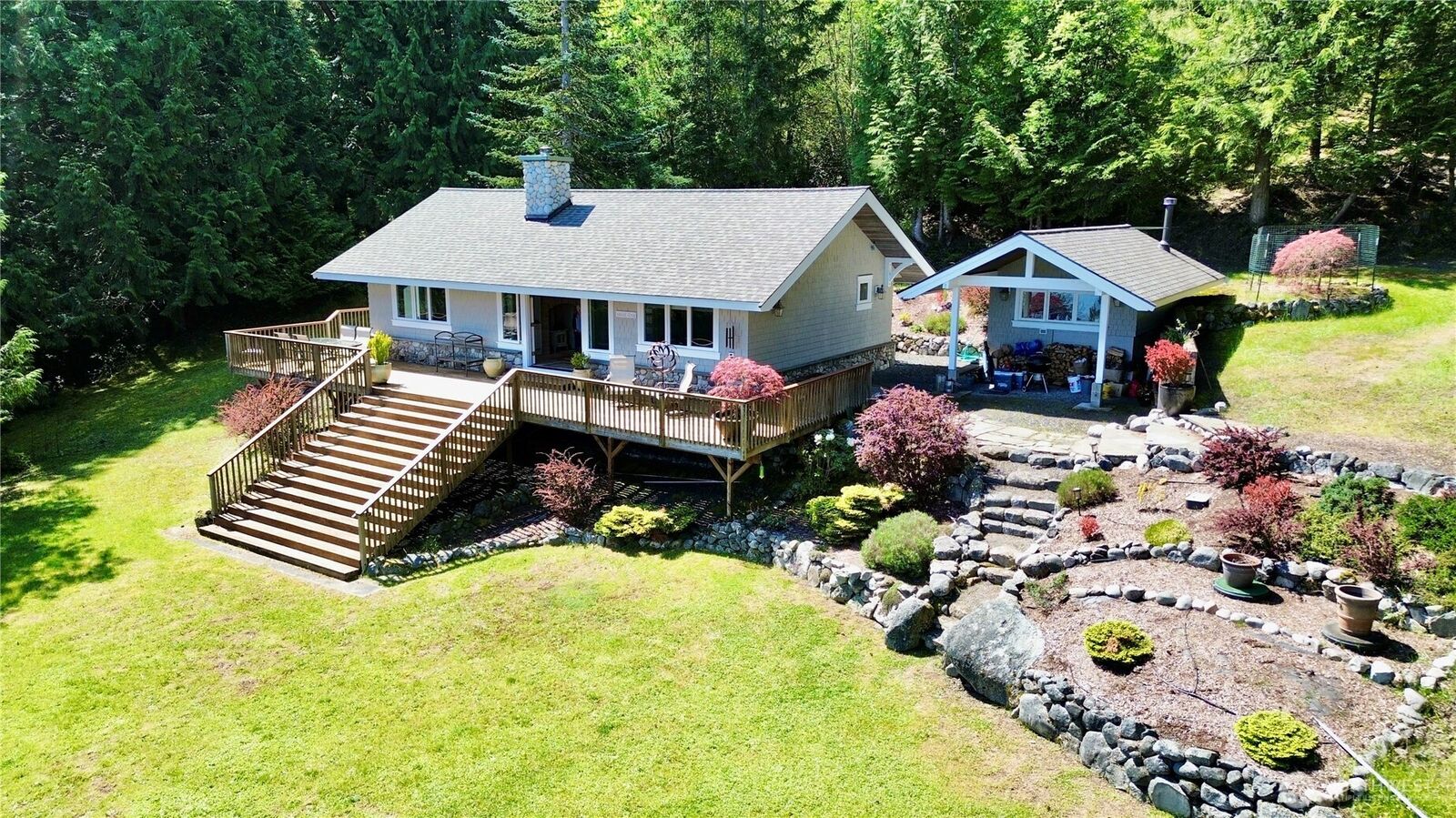 Property Photo:  92  Flagpoint Lane  WA 98250 
