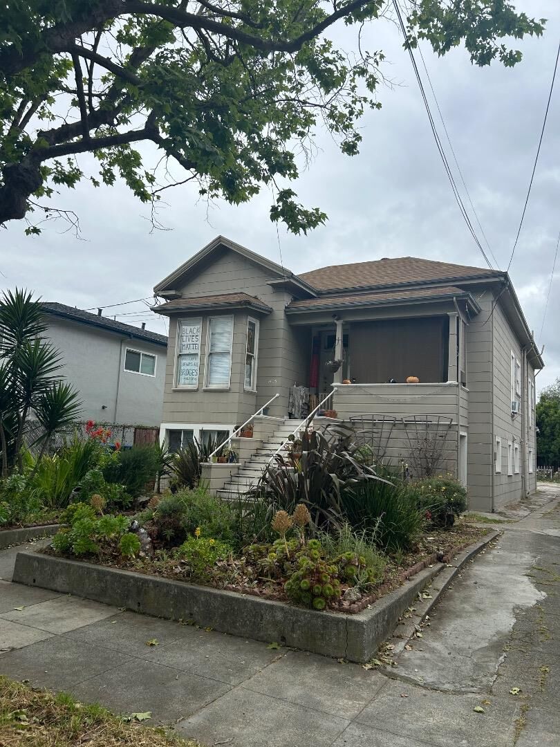 Property Photo:  1405 Central Avenue  CA 94501 