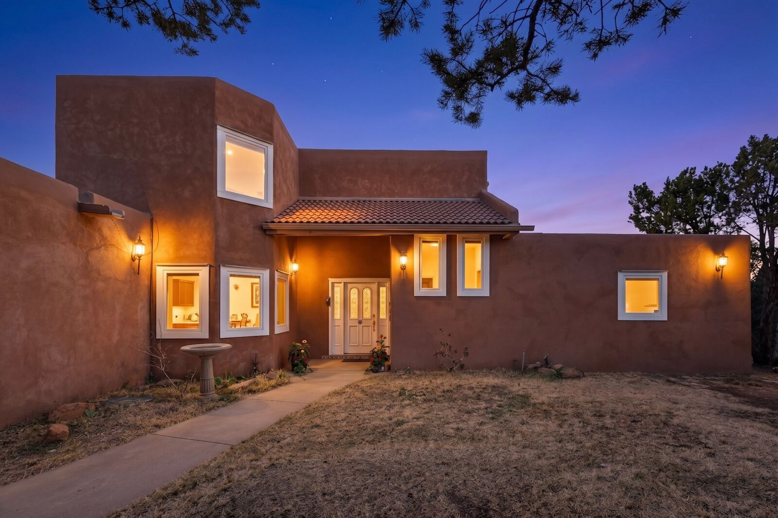 Property Photo:  2 Toltec Road  NM 87505 
