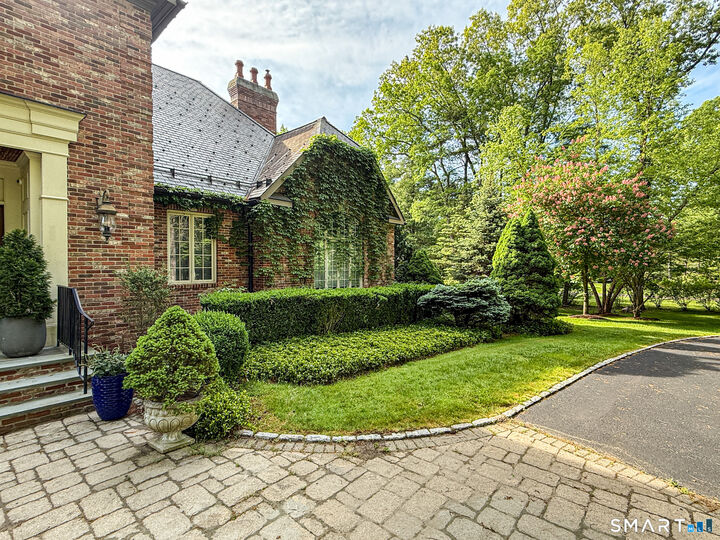 Property Photo:  14 Robkins Road  CT 06001 