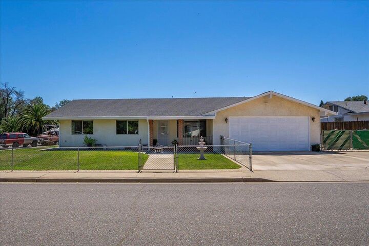 Property Photo: 1335 Franzel Road CA 96080-4158