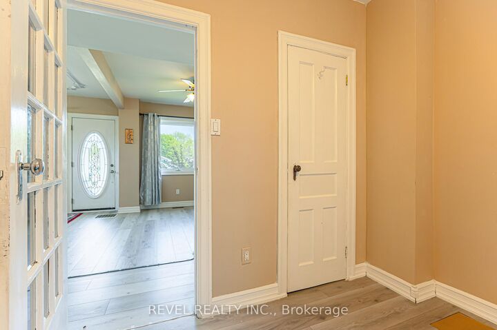 Property Photo: 241 Annis Street ON L1H 3P8