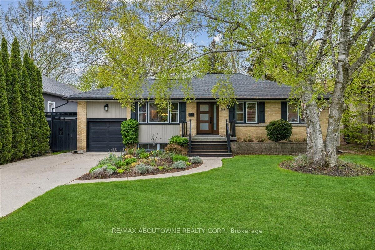 Property Photo: 316 River Side Drive ON L6K 3N4