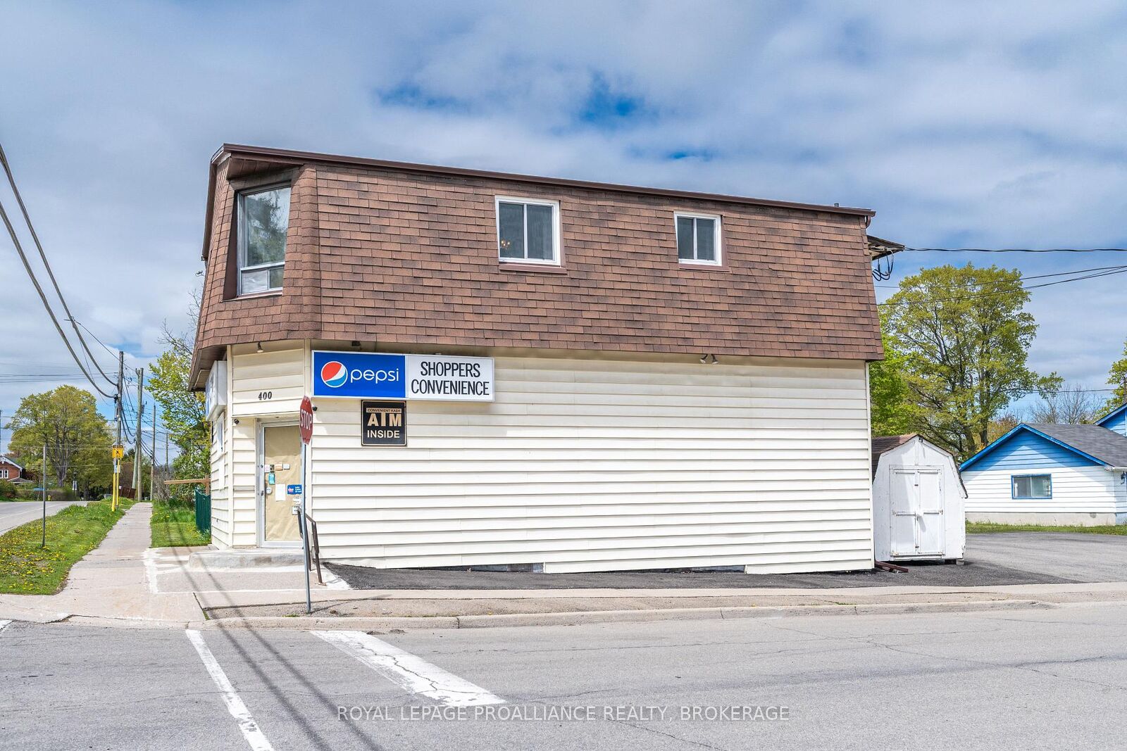 Property Photo: 400 King Street W ON K7G 2G9