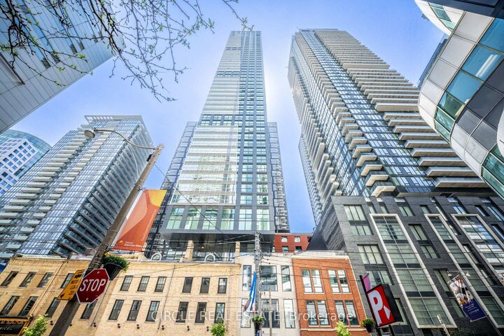 Property Photo: 327 King Street W 2705 ON M5V 0W7