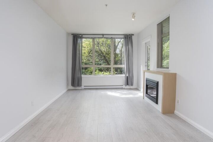 Property Photo: 15988 26 Street 223 BC V3Z 5K3