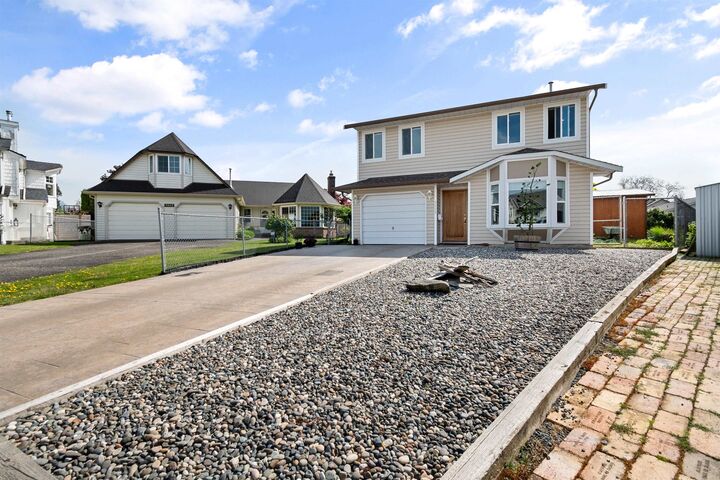 Property Photo: 9525 Northview Street BC V2P 7G8