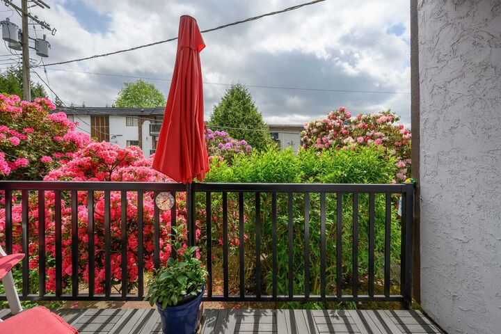 Property Photo: 123 E 19th Street 105 BC V7L 2Y9