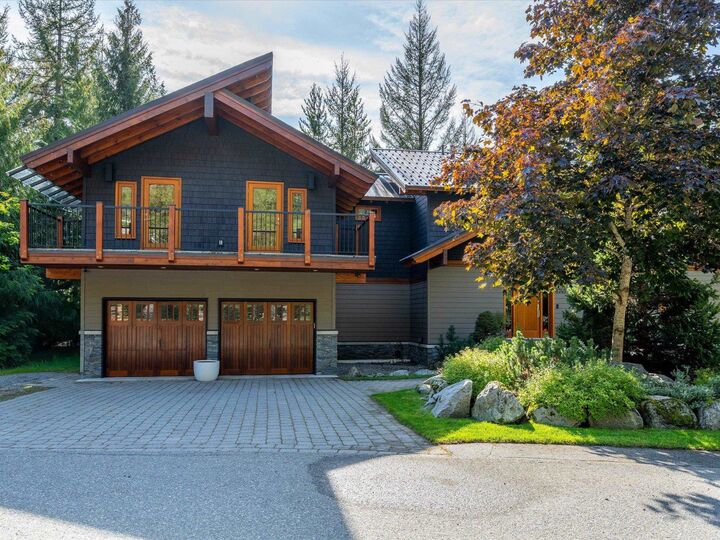 Property Photo: 8745 Idylwood Place BC V8E 0G1