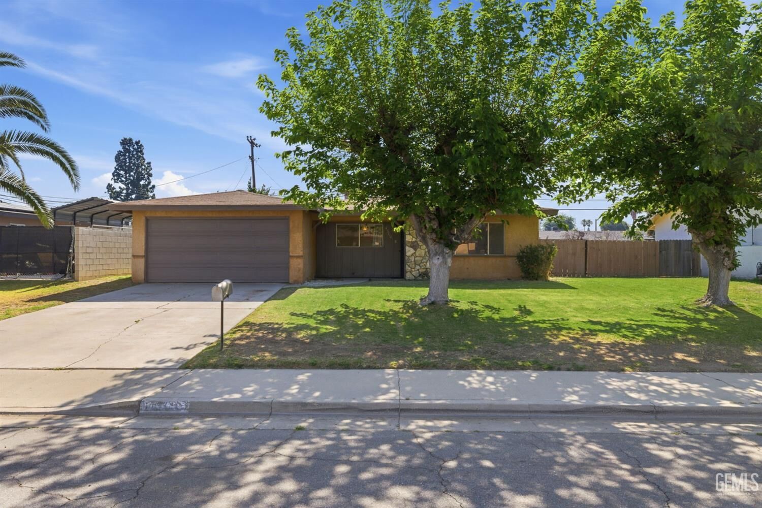 Property Photo: 4304 Axminster Street CA 93307