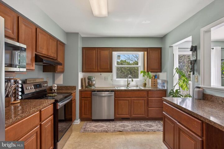 Property Photo: 102 Cromwell Court VA 22602