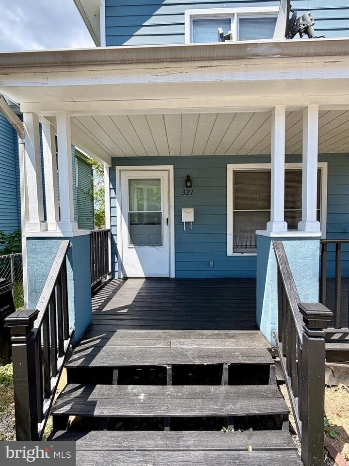Property Photo:  321 N Kent Street  VA 22601 
