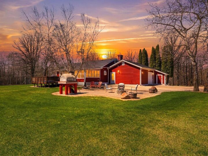 Property Photo:  71 St Raymond Road  MB R5H 1C1 