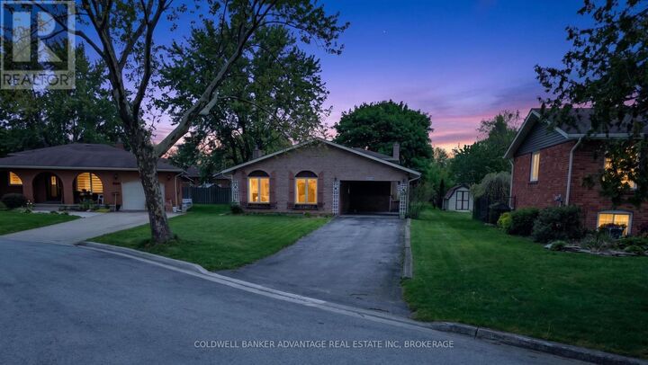 Property Photo:  6976 Abbey Circle  ON L2J 3N4 