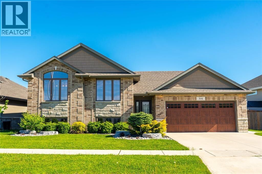 Property Photo:  316 Lexington Boulevard  ON N0N 1G0 