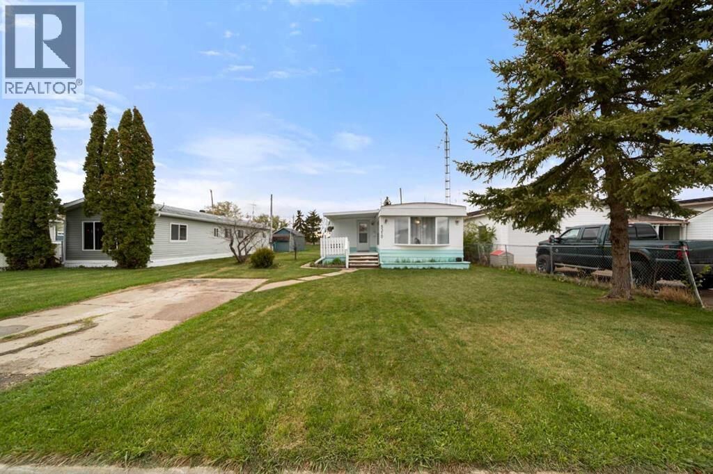 Property Photo:  5310 49 Street  AB T0B 1A0 