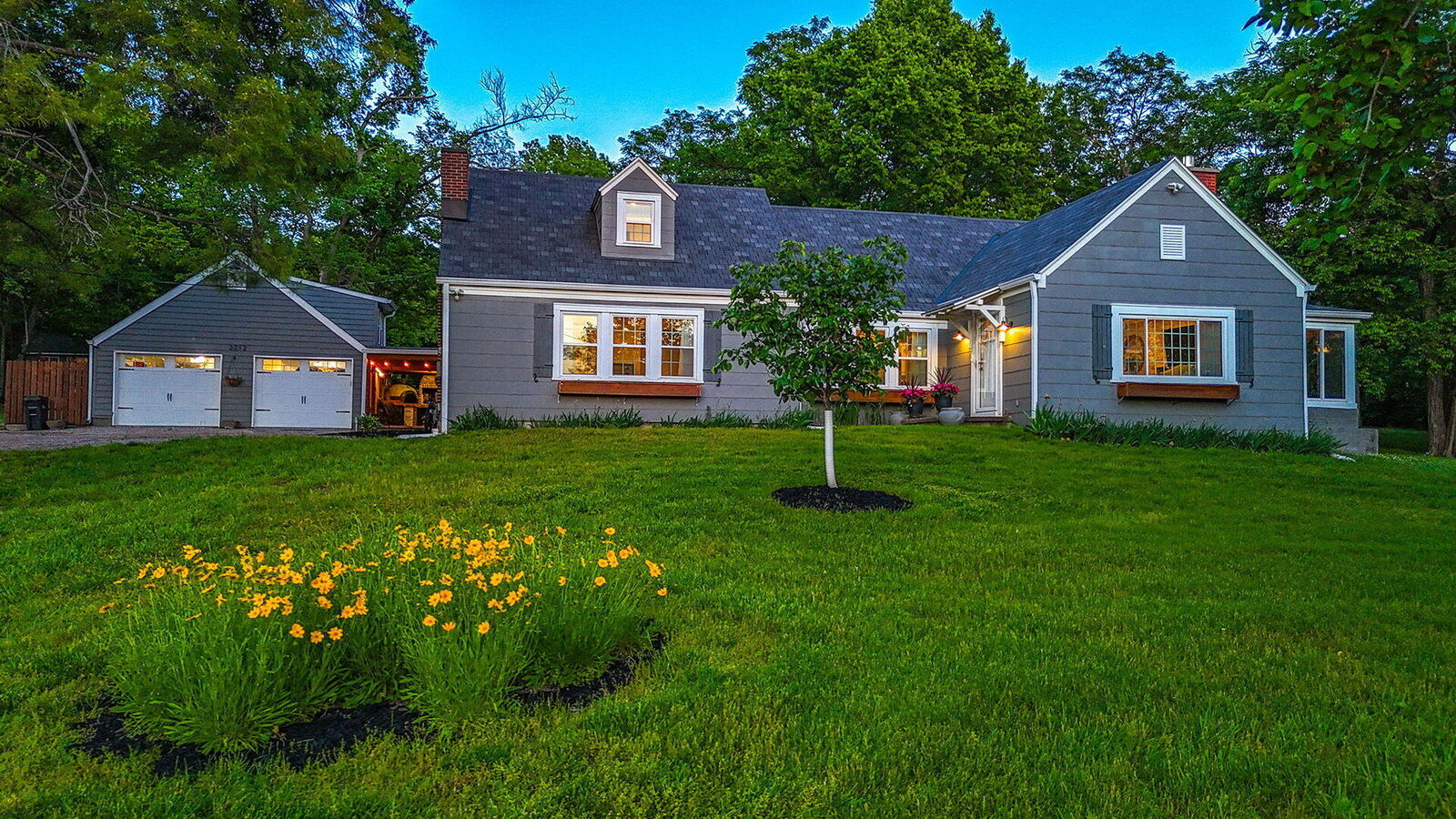 Property Photo:  2712 N Oakland Gravel Rd  MO 65202 