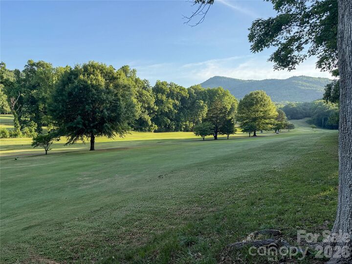 Property Photo:  506 Country Club Road  NC 28782 