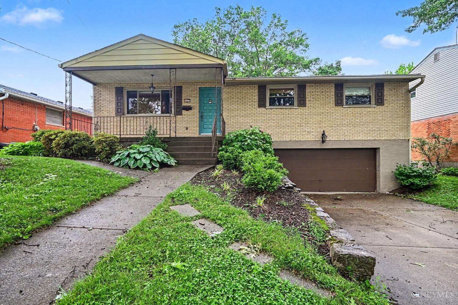 Property Photo:  661 Heavenly Lane  OH 45238 