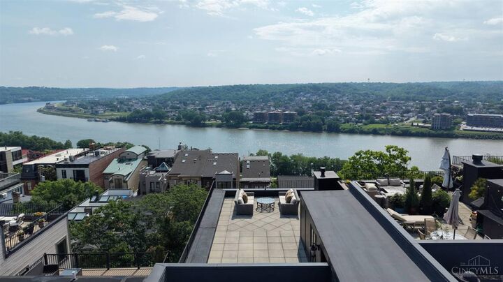 Property Photo: 1130 Carney Street OH 45202