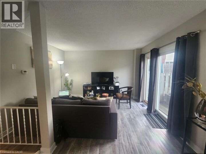 Property Photo:  135 Chalmers Street South 72  ON N1R 6M2 