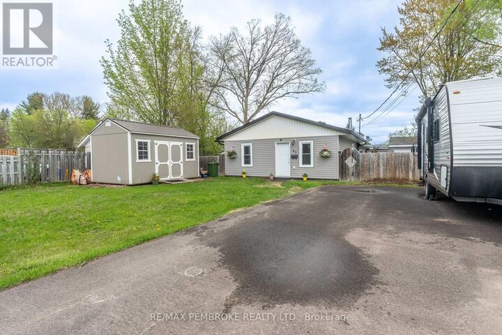 Property Photo: 42 Selkirk Street ON K8H 1P2