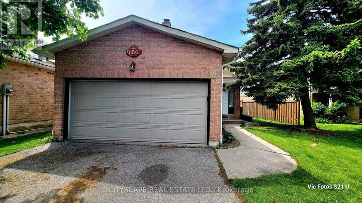 Property Photo: 6196 Millers Grove ON L5N 3C8