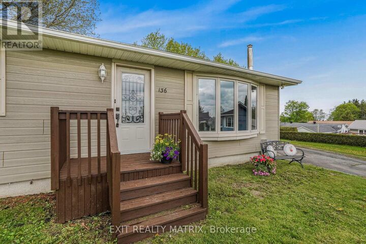 Property Photo:  136 Martel Crescent  ON K0B 1R0 