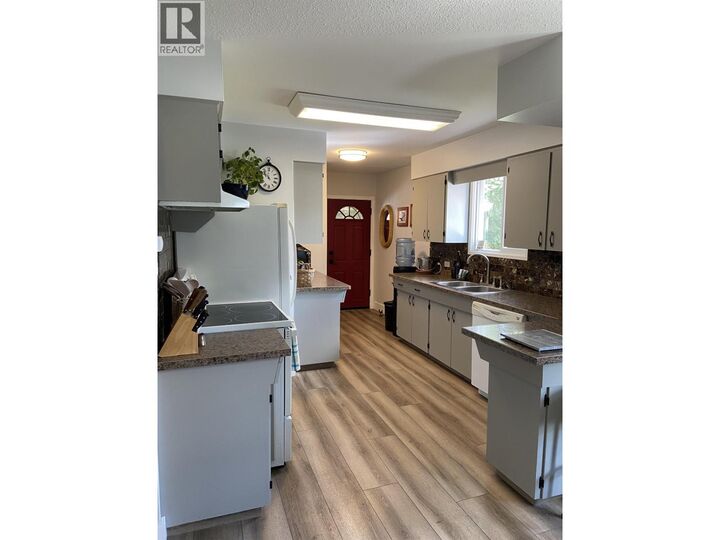 Property Photo:  4012 Munroe Street  BC V8G 3C5 