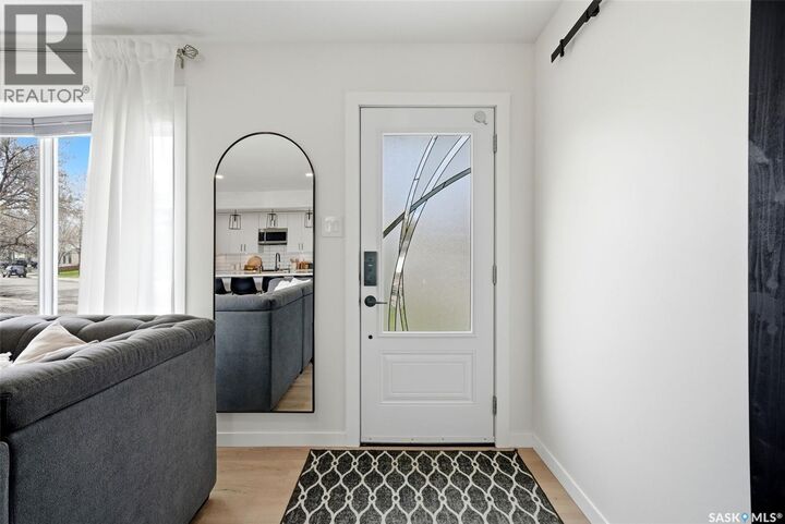 Photo de la propriété:  120 Eden Avenue  SK S4T 7A5 