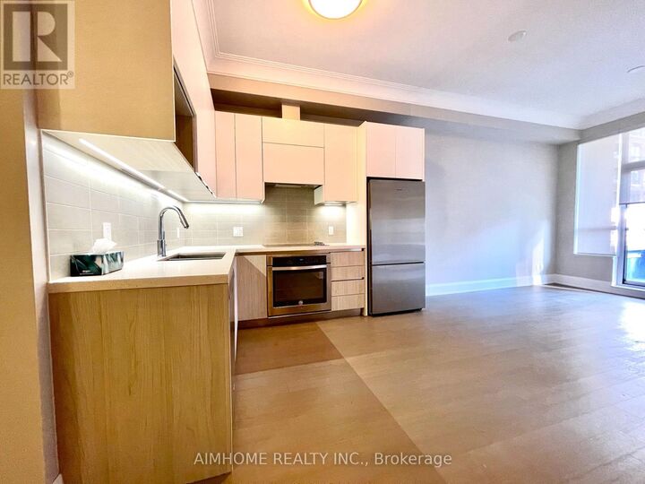 Property Photo:  25 Water Walk Drive 202  ON L6G 0G3 
