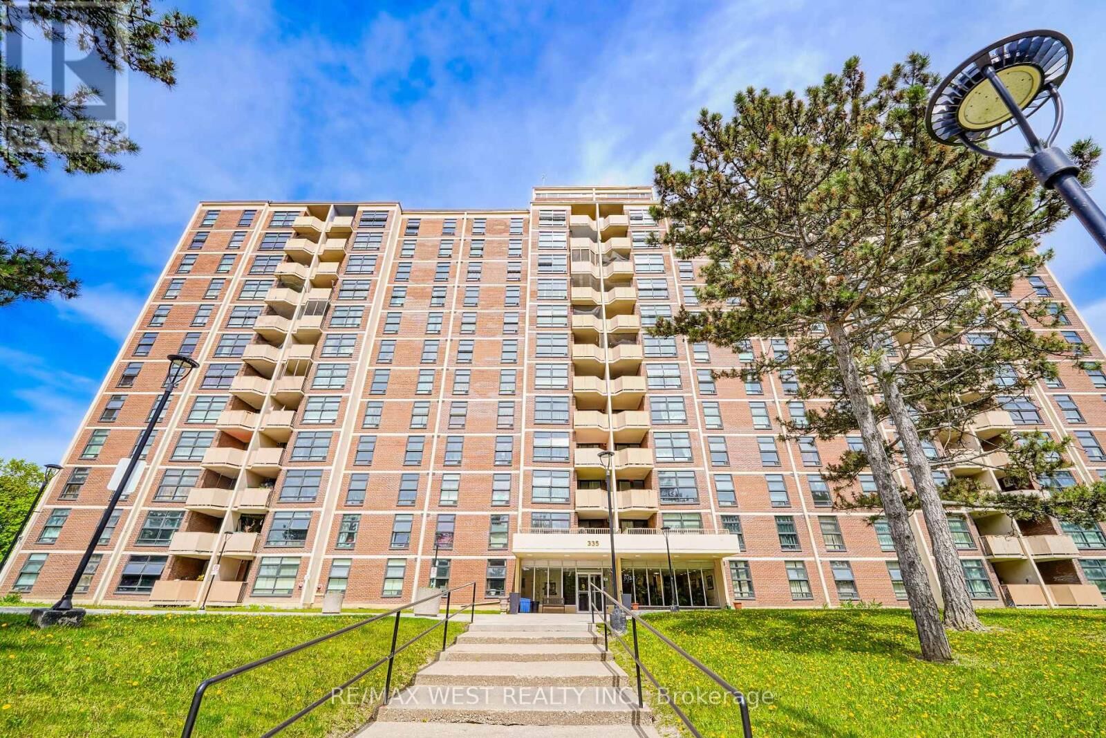 Property Photo: 335 Driftwood Avenue 709 ON M3N 2P3