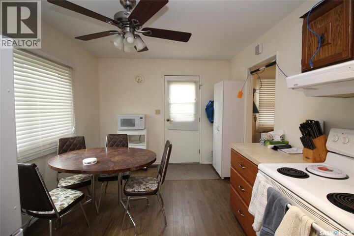 Property Photo:  403 4th Street W  SK S0N 2M0 